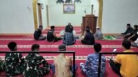 Doa Bersama di Masjid Jami’ Nurul Huda Pererat Hubungan Warga Pattuku dan Satgas TMMD