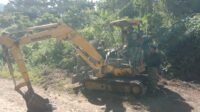 Pemeliharaan Excavator Jadi Prioritas untuk Progres Jalan Desa Pattuku Pemeliharaan Excavator Jadi Prioritas untuk Progres Jalan Desa Pattuku