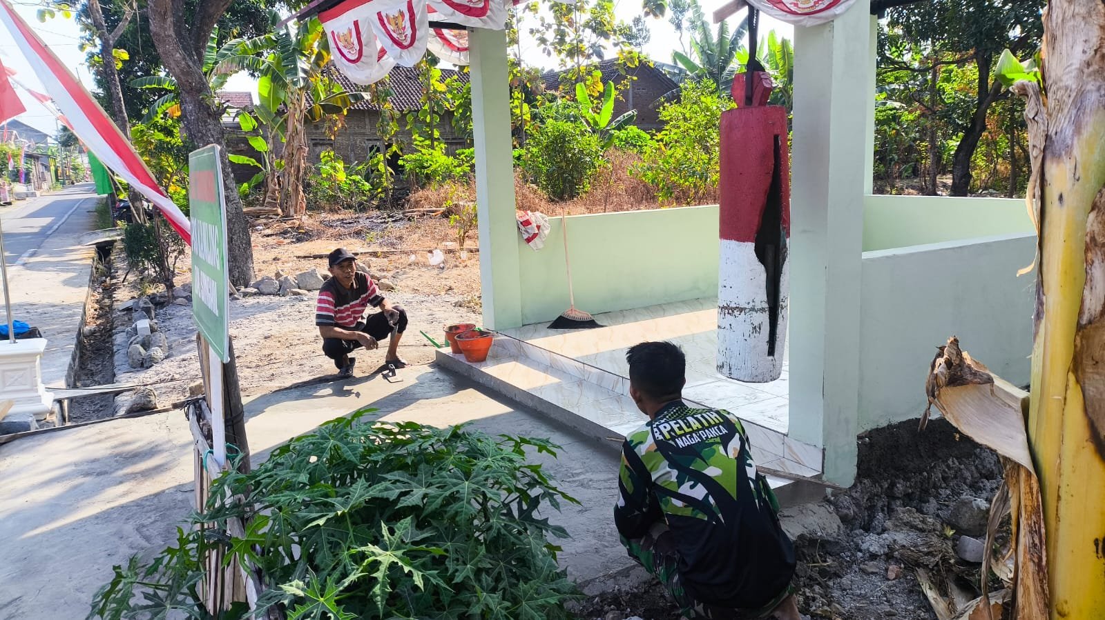 Dukuh Singkil Segera Punya Pos Kamling Permanen, Pengecoran Halaman Dilakukan