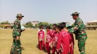 Pelajaran Kebugaran: Satgas TMMD Ajak Murid Parangjoro Gerak Sederhana Pelajaran Kebugaran: Satgas TMMD Ajak Murid Parangjoro Gerak Sederhana