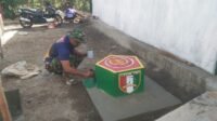 Pemasangan Prasasti Tandai Rampungnya Tahap Pembangunan Rumah Bapak Bella Pemasangan Prasasti Tandai Rampungnya Tahap Pembangunan Rumah Bapak Bella