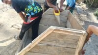 Prasasti Lengkap, Sinyal Berakhirnya Pekerjaan Jembatan Pattuku-Lemo Prasasti Lengkap, Sinyal Berakhirnya Pekerjaan Jembatan Pattuku-Lemo