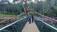 Prasasti Menutup Pekerjaan, Jembatan Gantung Pattuku-Lemo Hampir Rampung