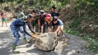 Satgas TMMD Kodim 1407/Bone Bersihkan Sisa Material di Bontocani Satgas TMMD Kodim 1407/Bone Bersihkan Sisa Material di Bontocani
