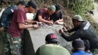 Pembuatan Prasasti Lengkapi Pekerjaan Peningkatan Jalan Pattuku Pembuatan Prasasti Lengkapi Pekerjaan Peningkatan Jalan Pattuku