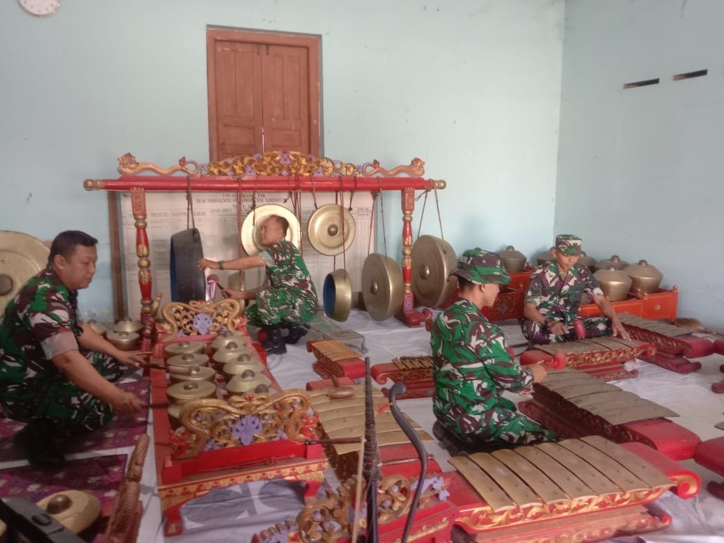 Persiapan Penutupan TMMD Sukoharjo Dihiasi Gamelan