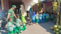 Satgas TMMD Reguler ke-129 Dampingi Anak TK di Parangjoro, Suasana Penuh Tawa