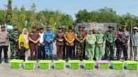 Pembagian Sembako dan Peninjauan Lapangan Tandai Penutupan TMMD Ke-129 Kodim 1005/Barito Kuala