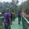 Jelang Peresmian, Satgas TMMD Kodim 1407/Bone Hias Jembatan dengan Bendera Merah Putih