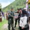 Penyaluran Sembako oleh Satgas TMMD di Bontocani Jadi Puncak Penutupan TMMD ke-129