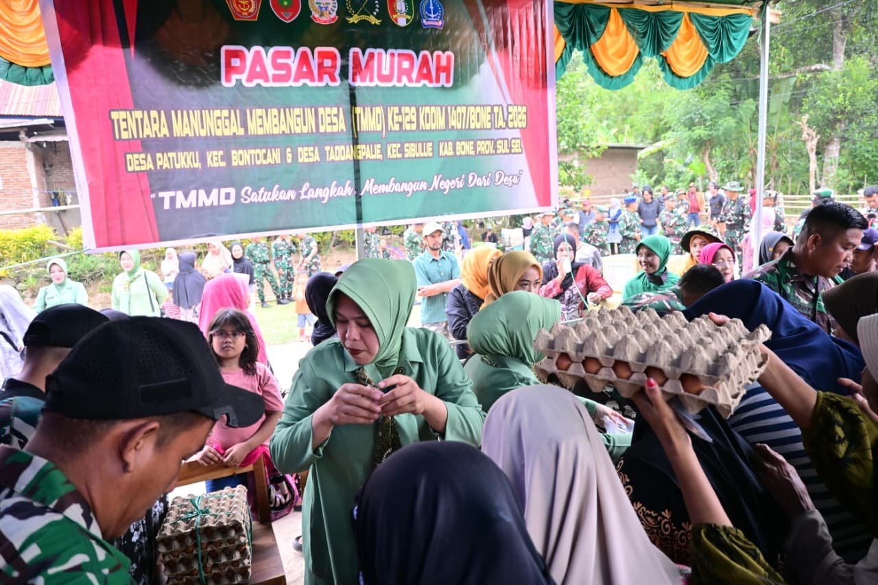 Dandim 1407/Bone Hadirkan Pasar Murah pada Penutupan TMMD ke-129