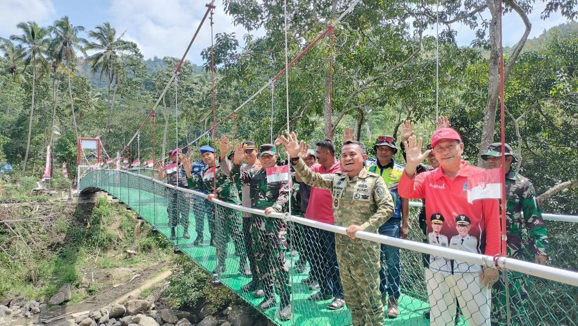 Danrem 141/Toddopuli Resmikan Jembatan Hasil TMMD Kodim 1407/Bone
