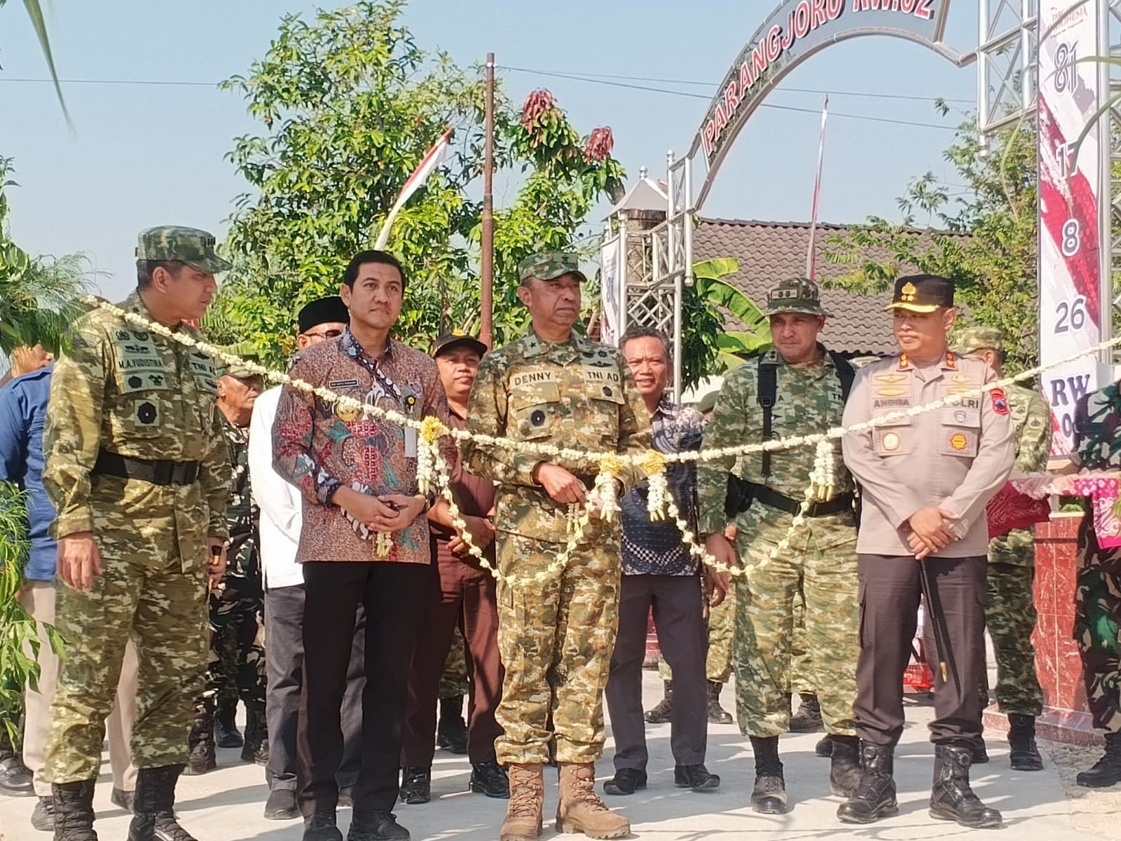 TMMD Ke-129 Rampungkan Jalan Beton Parangjoro, Anak Sekolah dan Petani Diuntungkan