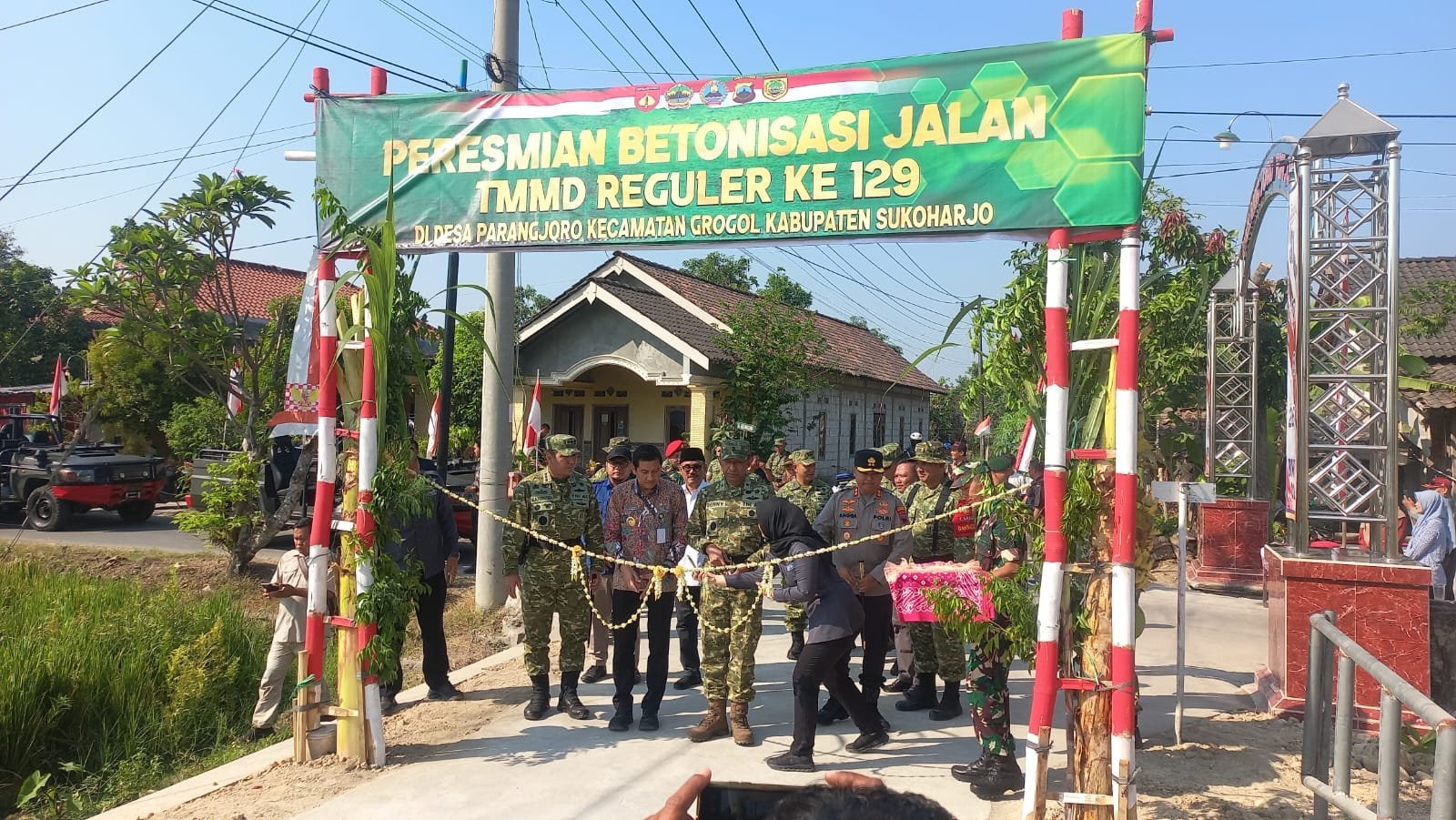 Warga Parangjoro Rayakan Peresmian Jalan Beton Hasil TMMD Ke-129