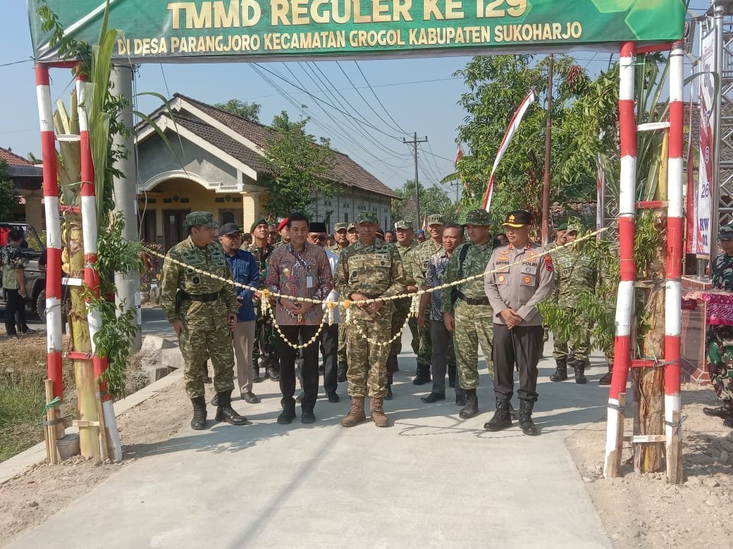 Jalan Beton TMMD Reguler Ke-129 di Parangjoro Diresmikan Irdam IV/Diponegoro