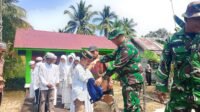 Penutupan TMMD Ke-129 Kodim 1005/Barito Kuala Diwarnai Pembagian Tas dan Buku untuk Santri TPA Penutupan TMMD Ke-129 Kodim 1005/Barito Kuala Diwarnai Pembagian Tas dan Buku untuk Santri TPA