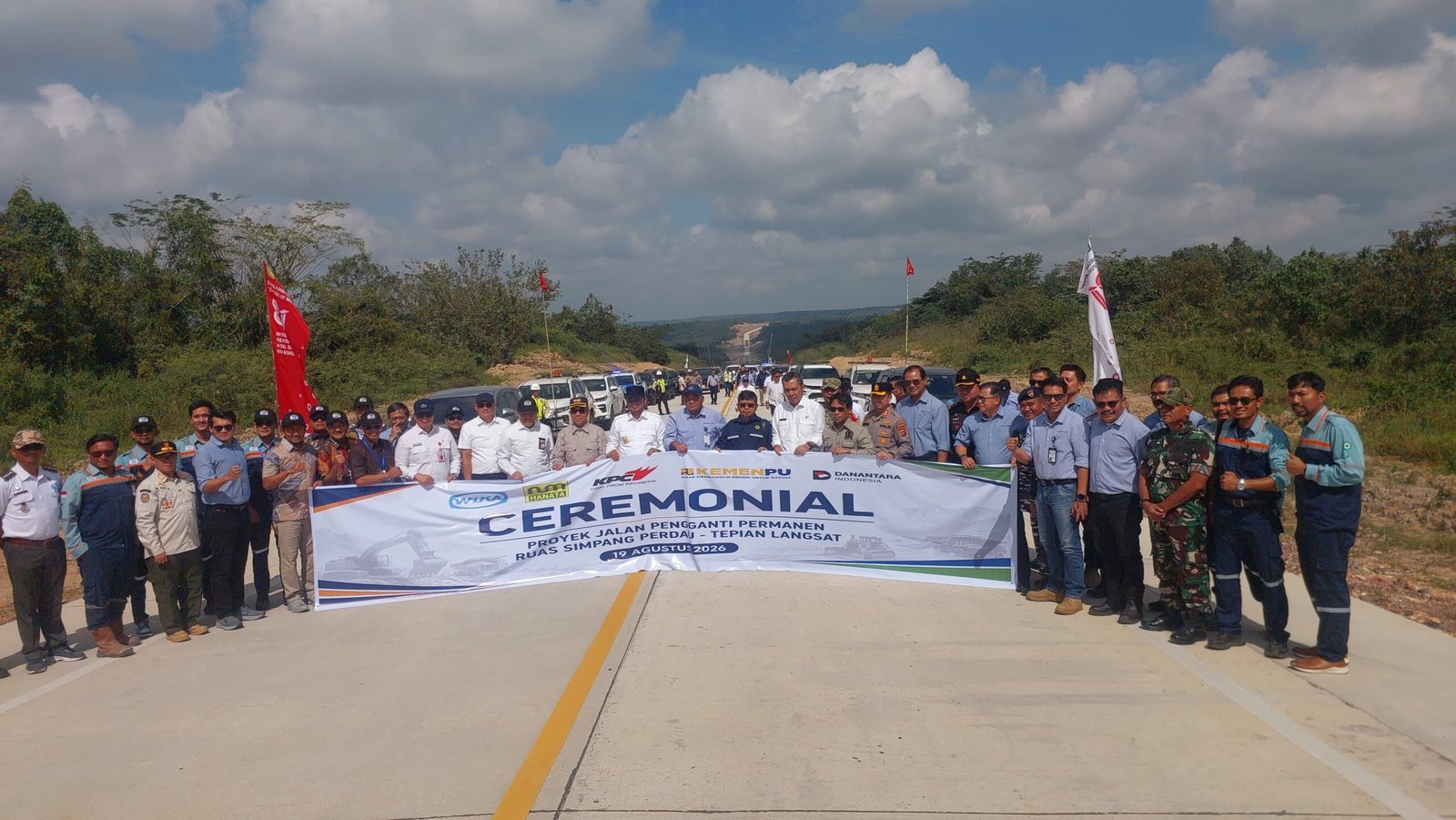Gubernur Rudi Mas’ud Hadiri Peresmian Jalan Baru di Bengalon