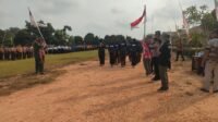 Gerak Jalan Sekolah Long Mesangat Dimotori Pelajar SD hingga SMA, Babinsa Sumber Sari Ikut Mengawal
