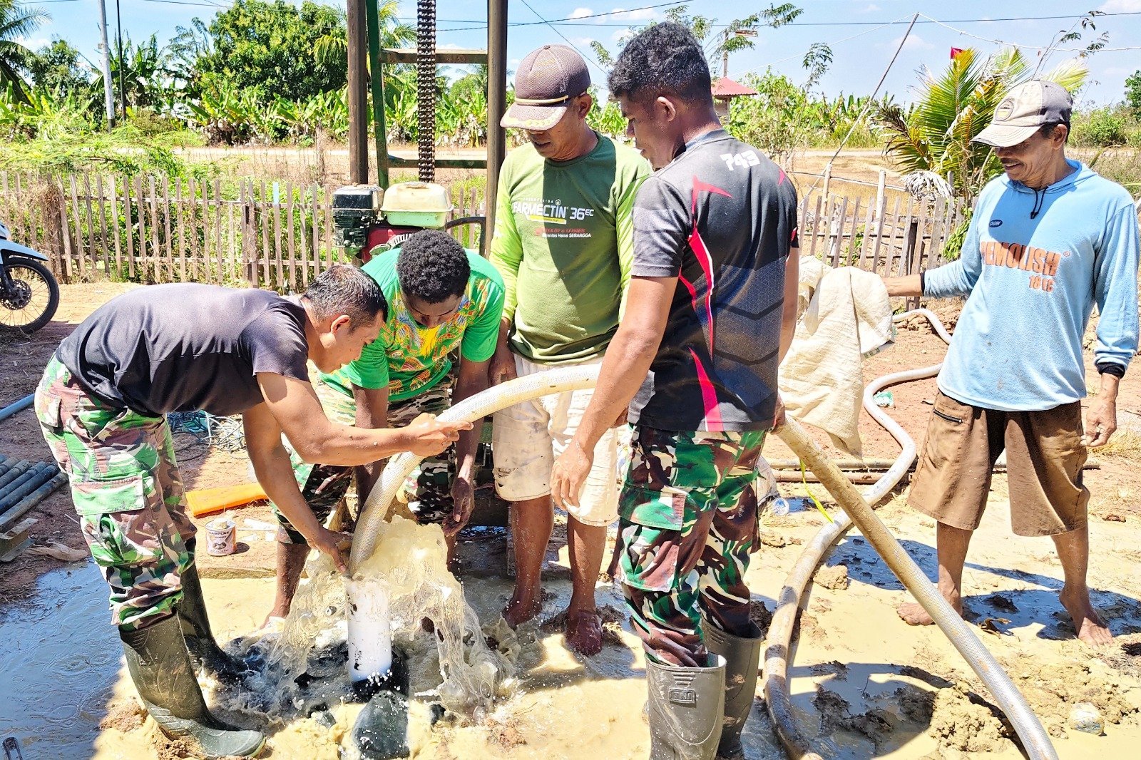 Sumur Bor di Kampung Marga Mulya Rampung, Warga Tak Perlu Lagi Ambil Air dari Waduk
