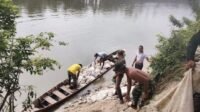 Material Melintas: TNI dan Warga Bersinergi Bangun Jembatan Perintis Cibubukan-Serasa