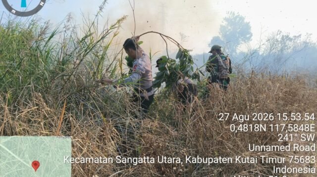 Sore Ini, Karhutla di Jalan KH. Abdullah Sangatta Utara Berhasil Dipadamkan