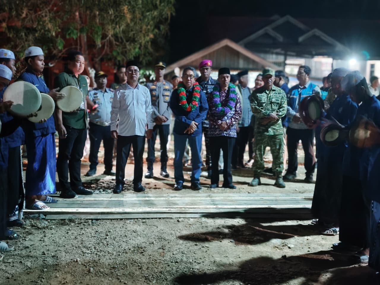Warga Enam Desa Sangkulirang Kini Nikmati Listrik 24 Jam, Peresmian Digelar Sabtu Malam