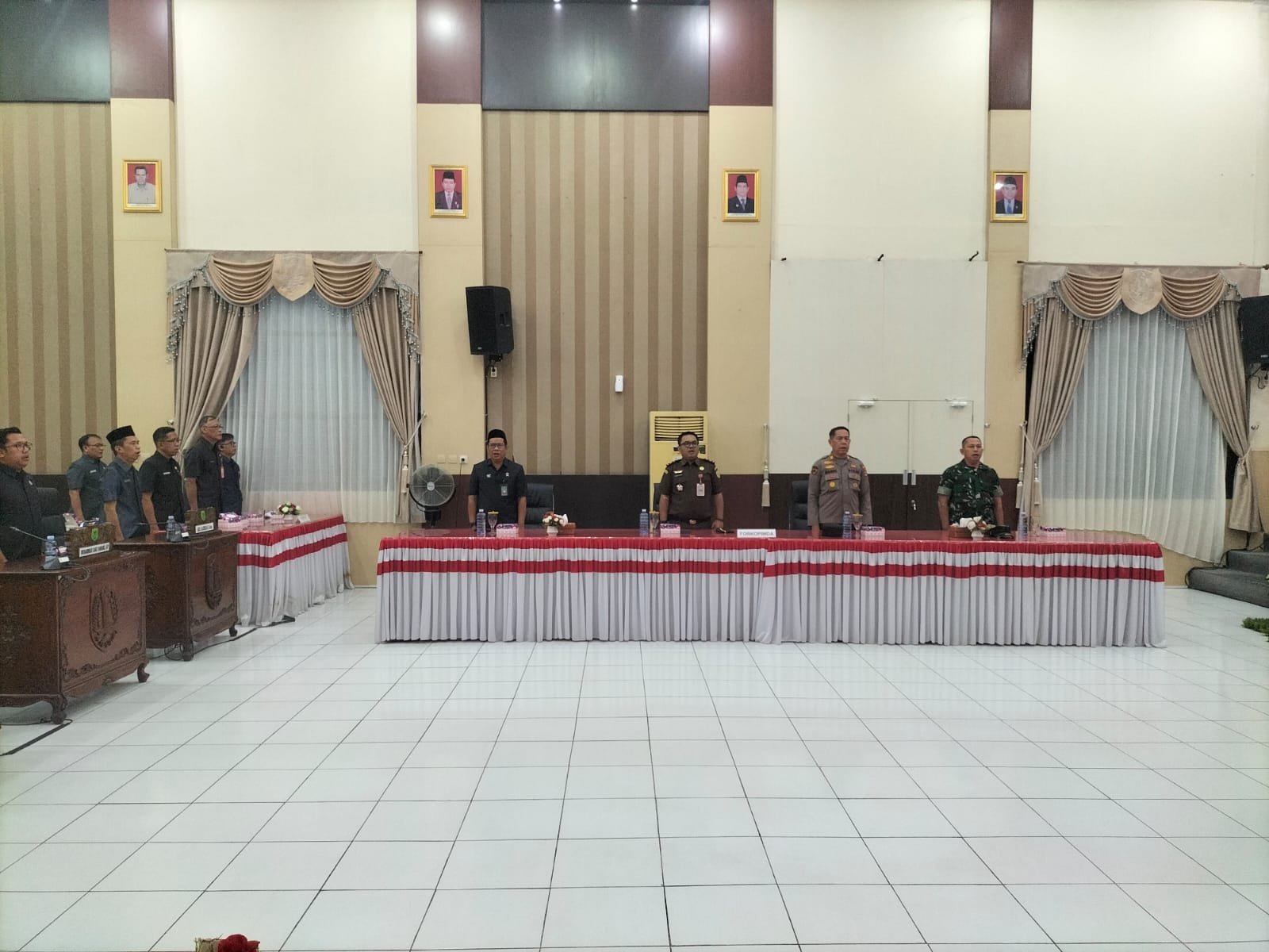 Danramil Hadiri Paripurna DPRD HSU, Lima Raperda Dibahas