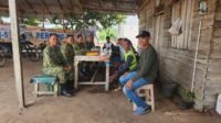 Dialog Pasis Sesko TNI dan Petani Buah Naga Kelampangan Tekankan Tanam tanpa Bakar