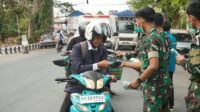 Aksi Sosial di Sampit: Ribuan Masker Dibagikan oleh Kodim dan Polres Aksi Sosial di Sampit: Ribuan Masker Dibagikan oleh Kodim dan Polres