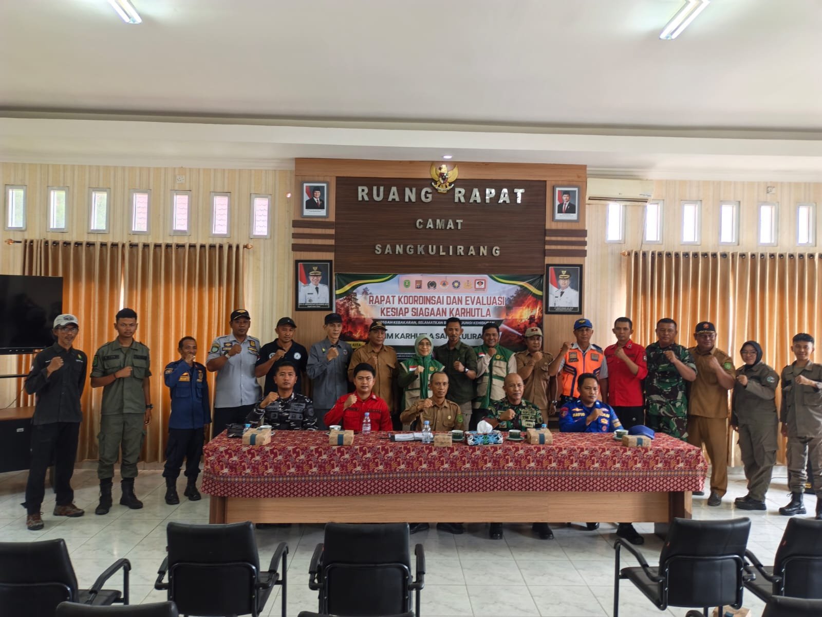Evaluasi Kesiapsiagaan Karhutla Digelar di Sangkulirang, Babinsa Diminta Tingkatkan Pengawasan
