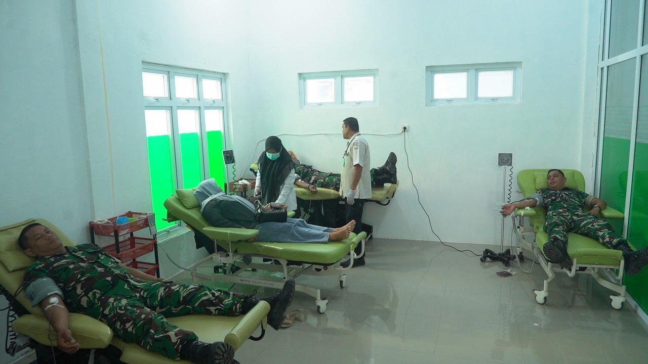 Wujud Kepedulian, Korem 012/TU dan Warga Donor Darah Bersama