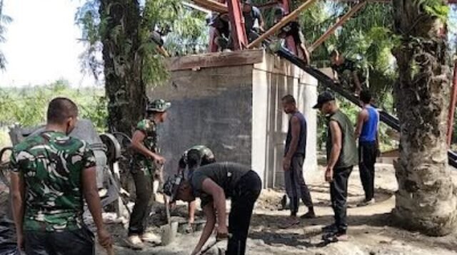 Pengerjaan Pondasi Tiang Pylon Jembatan Perintis Dilakukan Gotong Royong