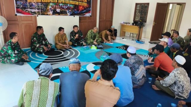 Tim Mabes TNI Sosialisasi di Sawang: Warga Diharap Tangkal Karhutla Sejak Dini