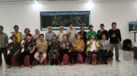 Pendampingan Babinsa Saat Musyawarah Rehabilitasi Bendung D.I. Pesap di Miau Baru