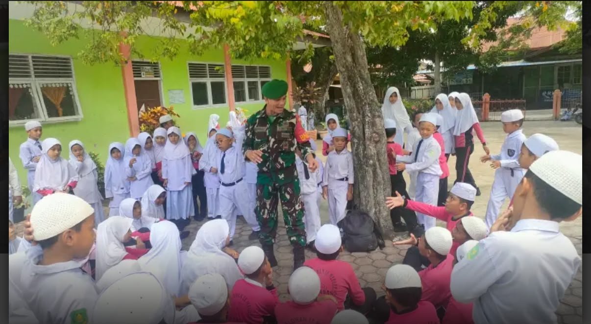 Sosialisasi Wawasan Kebangsaan di Sabang, Babinsa Tekankan Disiplin dan Ketaatan