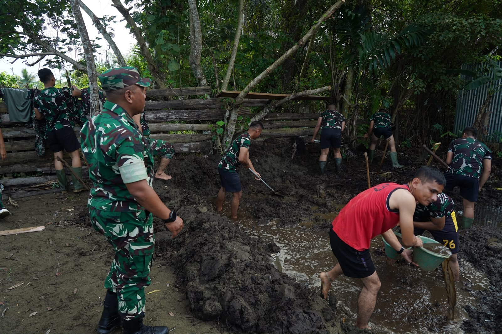 Kolonel Inf Windarto Cek Langsung Perbaikan Pesantren Ar-Rafif di Aceh Barat
