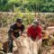 Bersihkan Lahan, Tumbuhkan Harapan! Yonif TP 859/RBK dan Petani Bersatu di Kab. Supiori