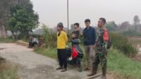 ‎Jaga Wilayah Tetap Aman, Babinsa Mandastana Laksanakan Patroli dan Sosialisasi Karhutla