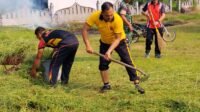 Karya Bakti di Dusun Babahngom, Babinsa dan Muspika Setia Bakti Turun Bersama Warga Karya Bakti di Dusun Babahngom, Babinsa dan Muspika Setia Bakti Turun Bersama Warga
