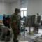 Babinsa Dampingi Persiapan Dapur MBG Desa Parom dan Distribusi di Sekolah