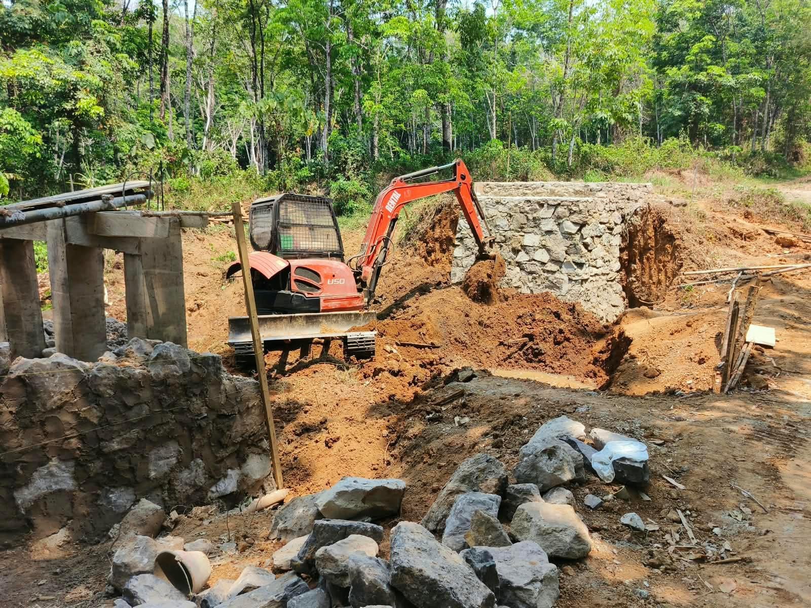 Konstruksi Jembatan Garuda Tahap VII di Tapin Capai 35%, Fokus pada Pengurukan Pondasi