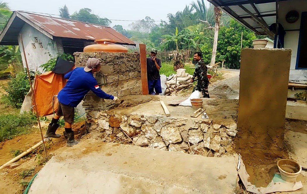 TNI dan Warga Bergotong Royong, Jembatan Garuda Dibangun Untuk Kepentingan Masyarakat