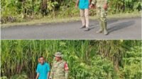 Lapangan Desa Kotor, Babinsa dan Warga Simeulue Turun Bersama Merawat Fasilitas Umum