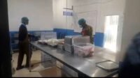 Babinsa Koramil 06/Teunom Kawal Distribusi Makan Bergizi Gratis Di Desa Padang Kleng Aceh Jaya Babinsa Koramil 06/Teunom Kawal Distribusi Makan Bergizi Gratis Di Desa Padang Kleng Aceh Jaya