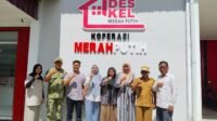 Babinsa Koramil 04/Krueng Sabee Ikuti Peninjauan KDMP, Kebersihan Gudang Jadi Sorotan