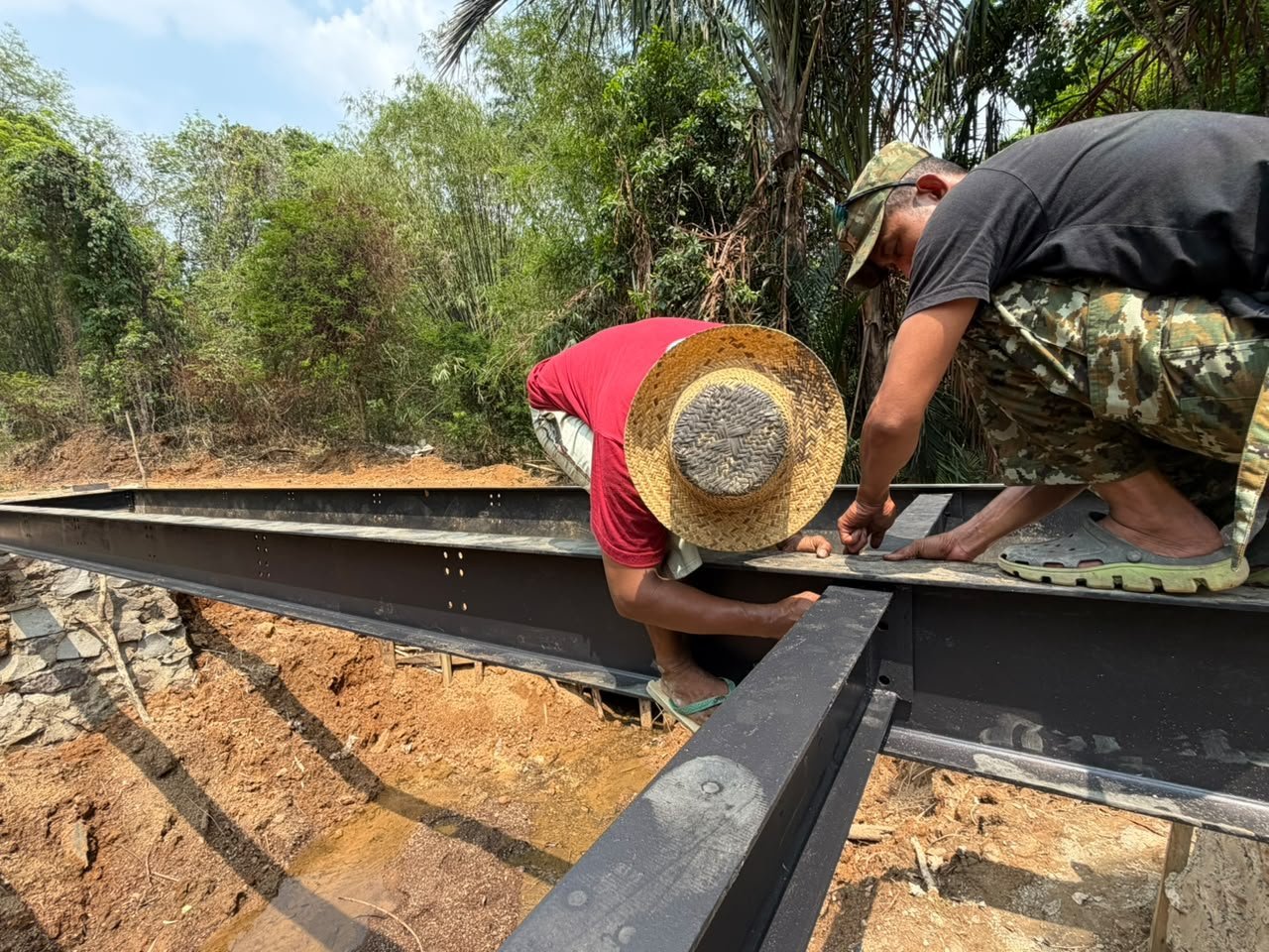 Progres 58% Pembangunan Jembatan Garuda Tahap VII di Salam Babaris Dorong Konektivitas