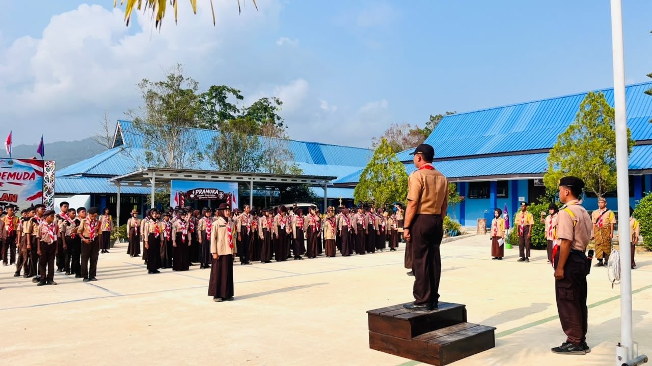 Penutupan Perjusami SMKN 1 Kaliorang Diwarnai Kehadiran Babinsa Pamong Saka