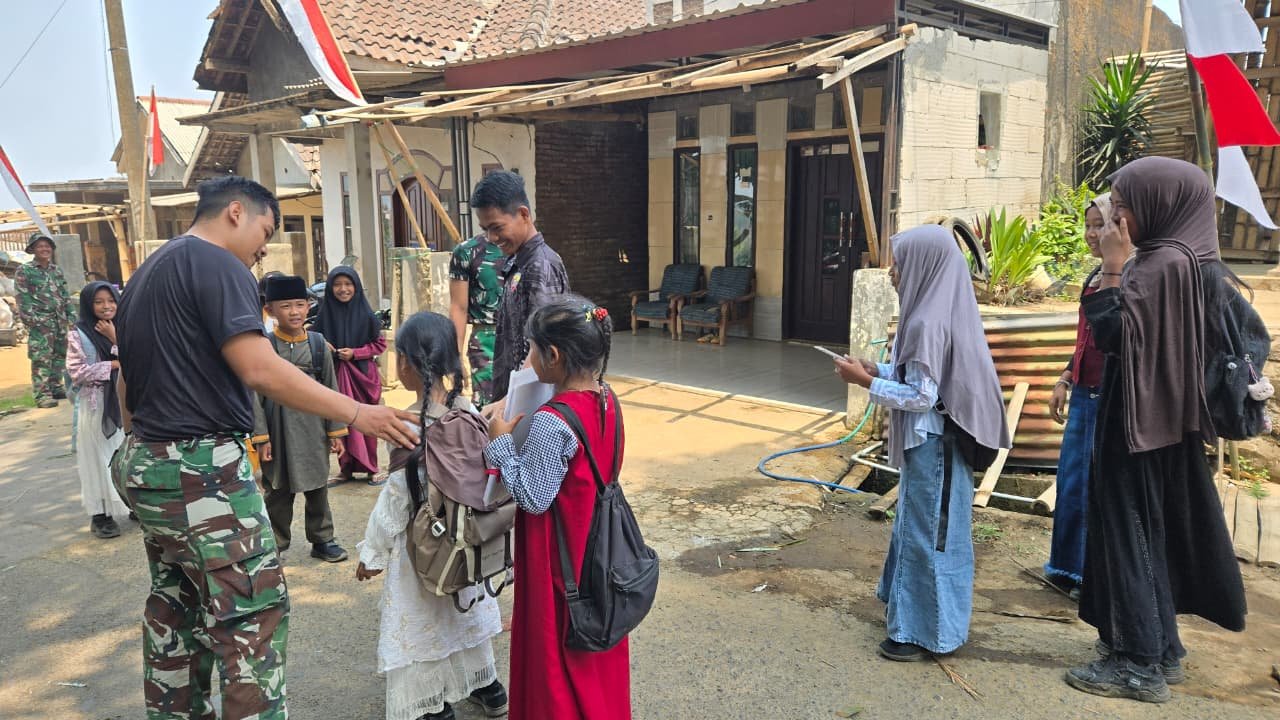 Membangun Keterikatan Melalui Interaksi Ramah di TMMD Ke-130 Desa Taji