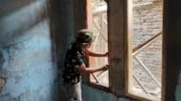 TNI Berikan Sentuhan Baru pada Rumah Tidak Layak Huni di Jayanti